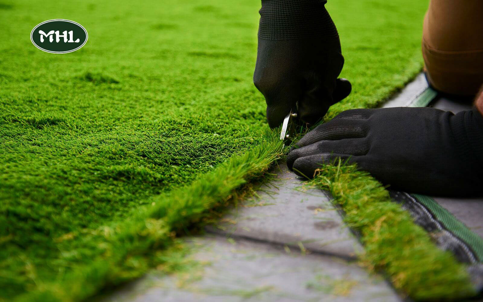 How to install lawn edging: 10 easy steps to edge a lawn