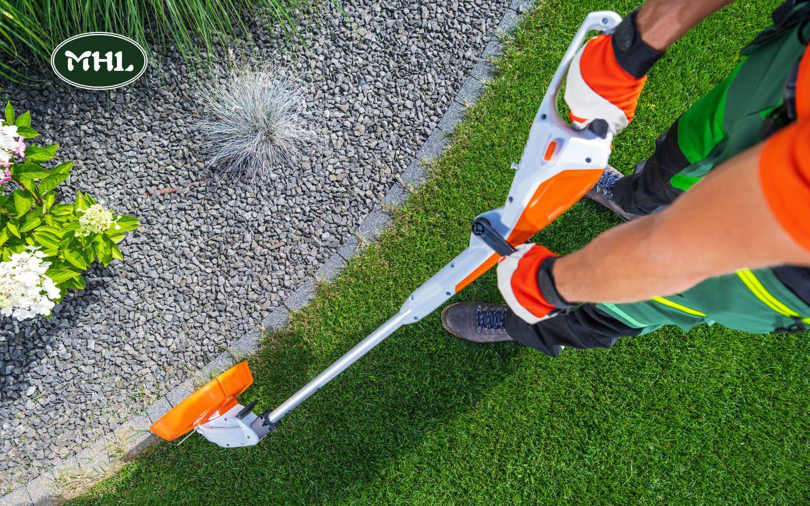 What Tools Should You Use To Install Lawn Edging? Trimmers