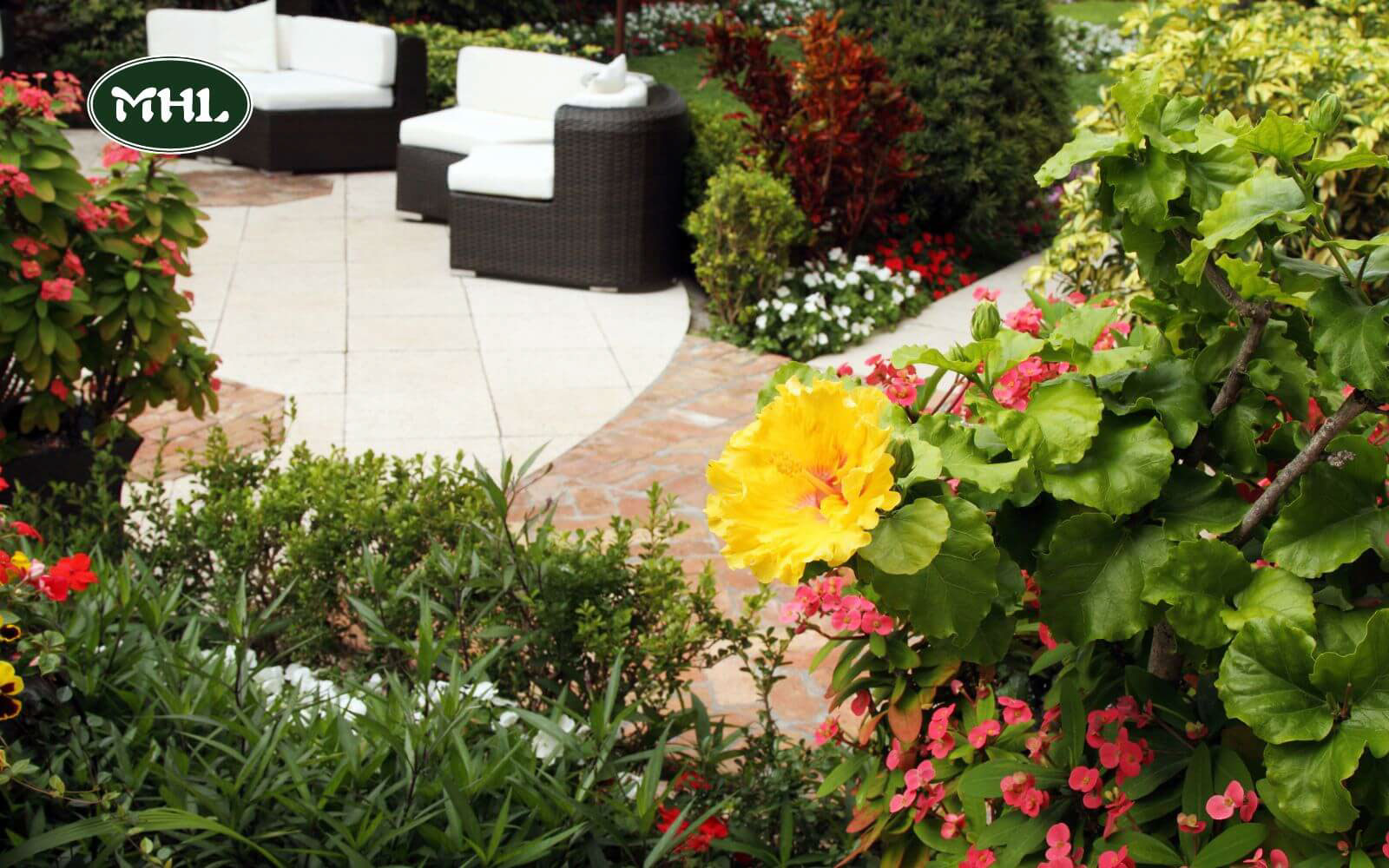 Types Of Retaining Walls: Create Natural Seating Areas