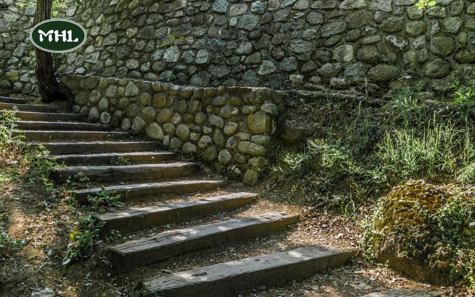 Retaining Wall Stairs Ideas: Landscape Timbers