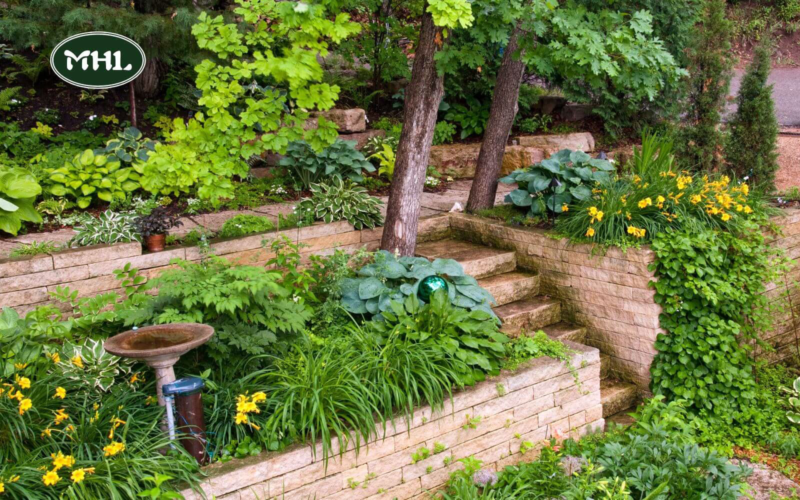 Which Materials Are Used To Build Different Types Of Retaining Walls?