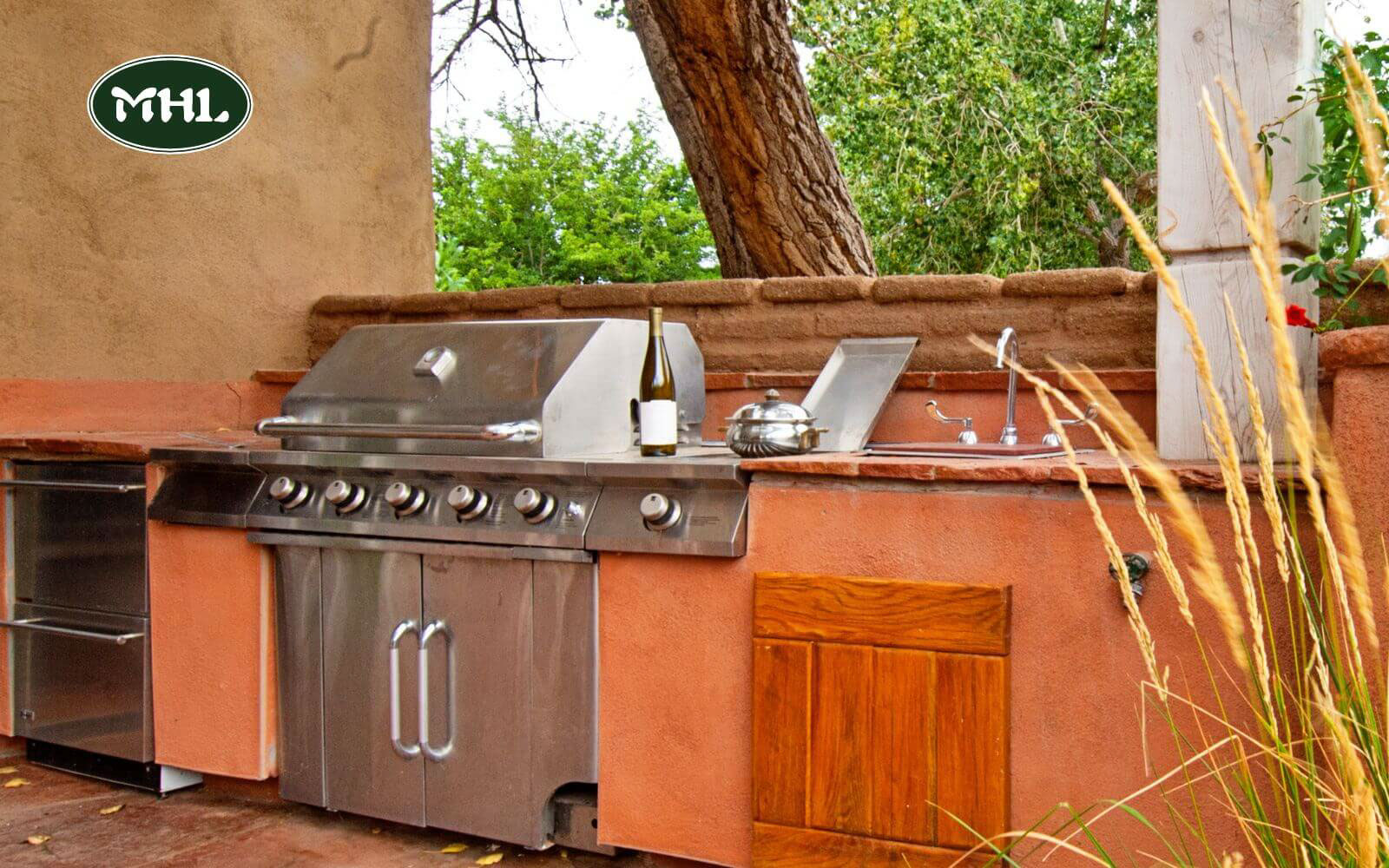 10 Benefits Of An Outdoor Kitchen