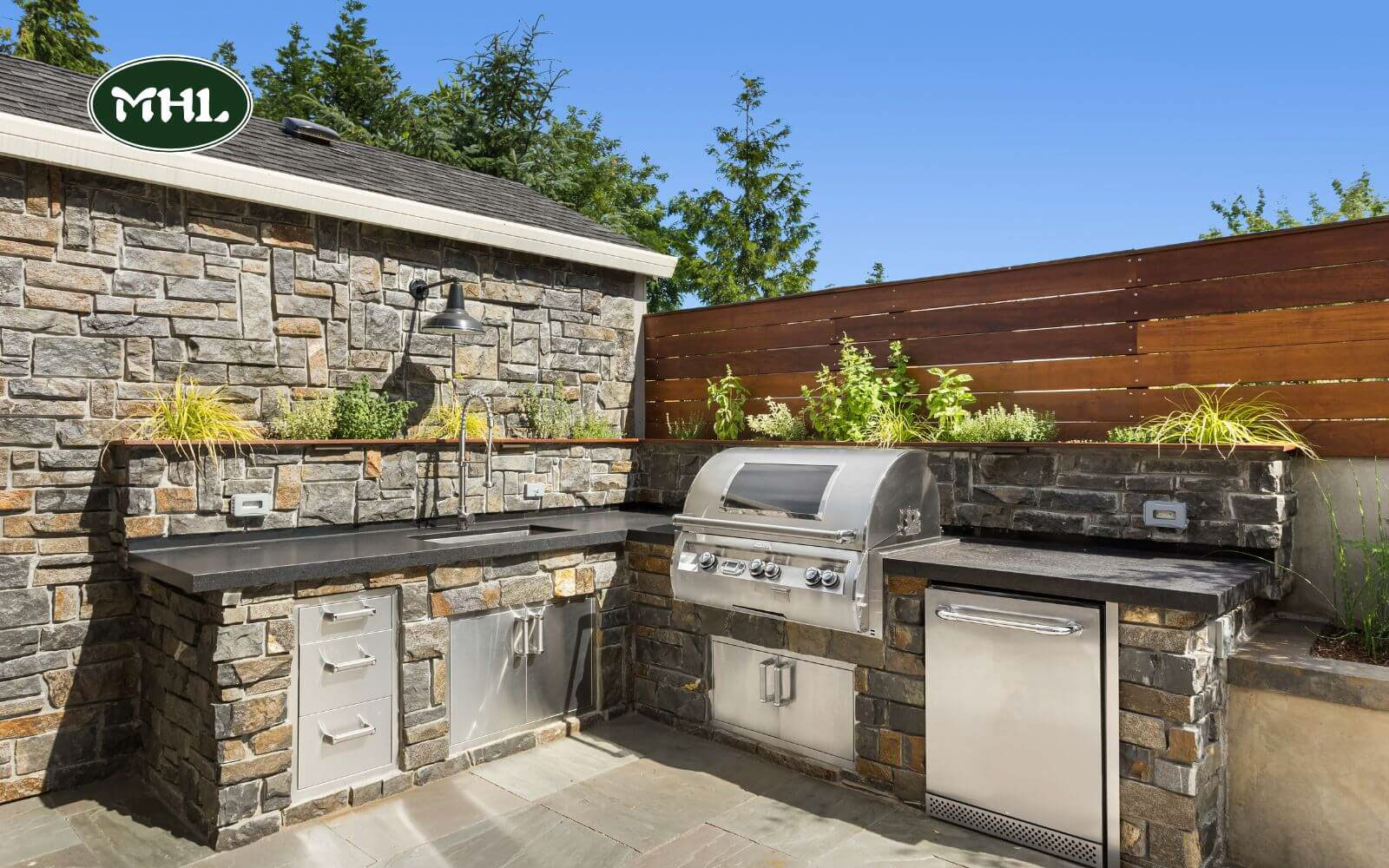 What Is An Outdoor Kitchen?