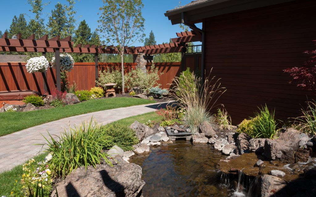 Why Choose Water Features for Your Yard?