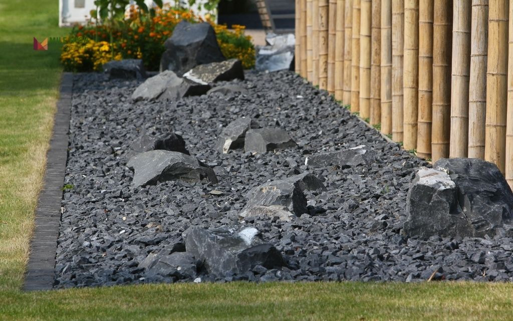 Common Mistakes to Avoid When Installing Landscape Rock