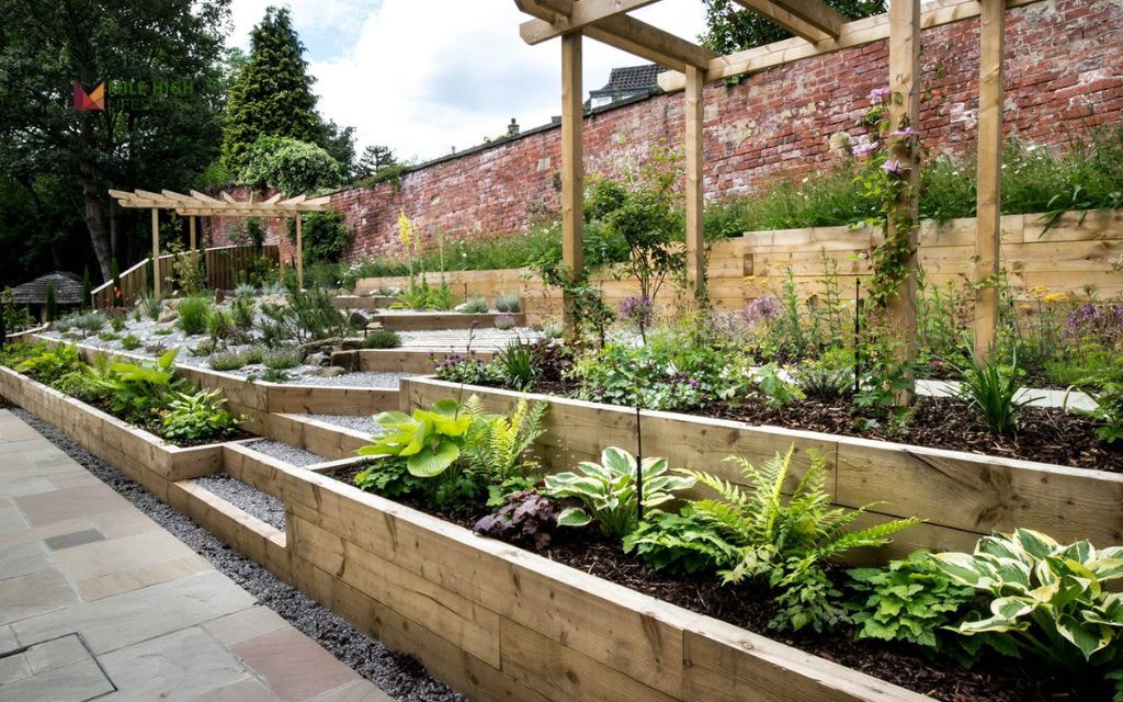 Layered Entry Bed with Structural Elements