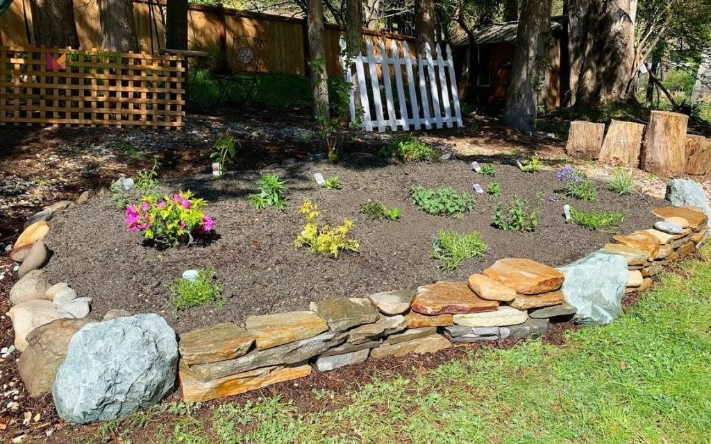 Rock Mulch for Flower Beds and Vegetables