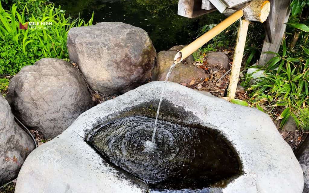Bamboo water feature (shishi-odoshi)