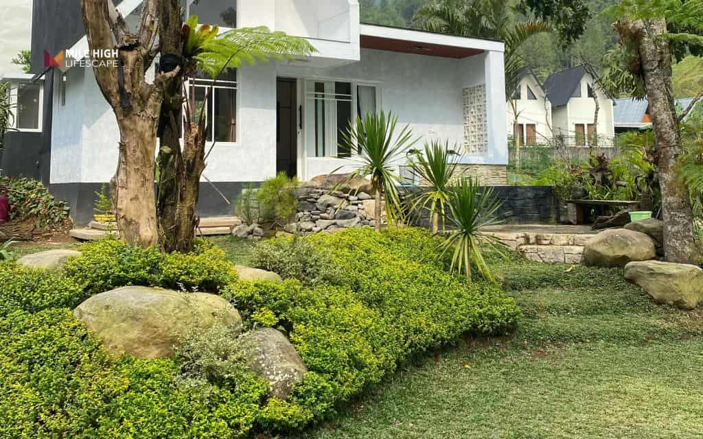 14 stunning landscape rock garden ideas for Denver yards