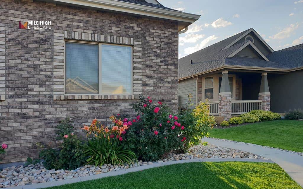 Benefits of putting rock border around house foundations