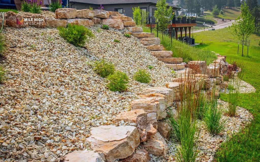 Tiered rock wall planters