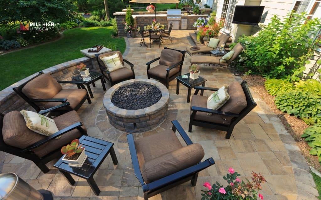 Loose rock patio with fire pit