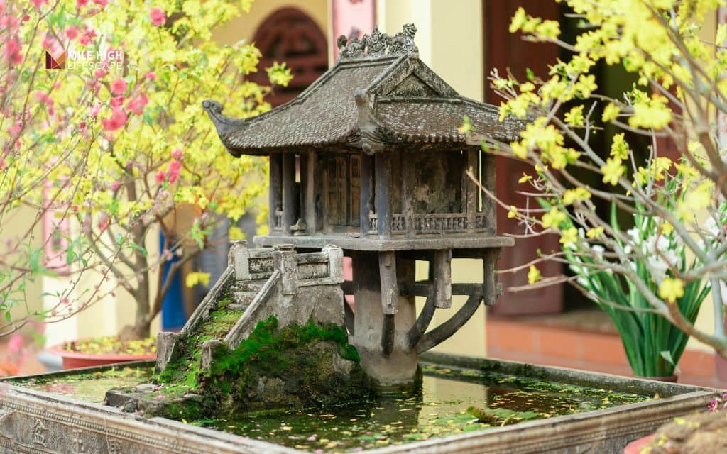 small yard landscape design: Add a central focal point