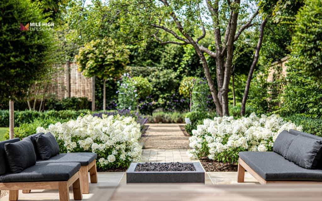 Landscaped patio: 15 Landscaped Patio Ideas for a Dream Garden Retreat