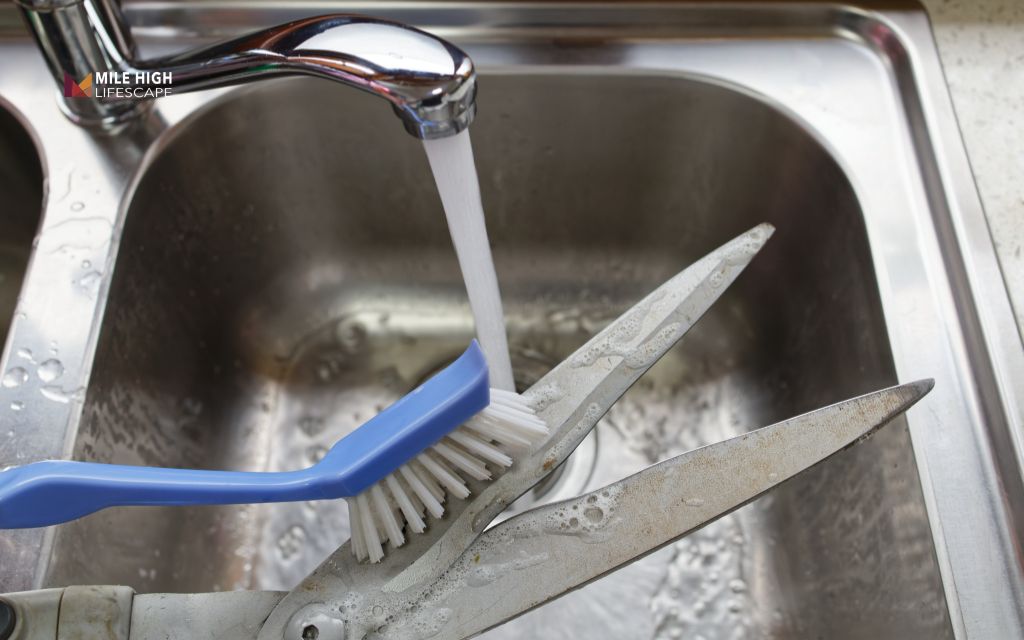 How to clean tree sap off garden tools