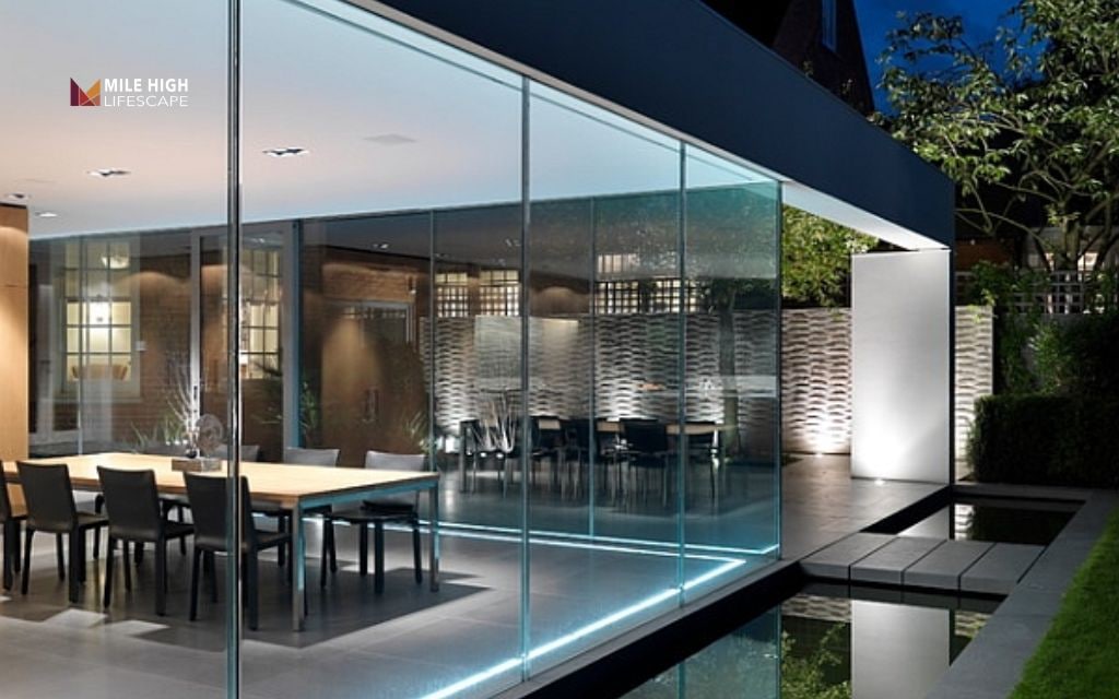 Pond landscape ideas: The contemporary reflecting pool