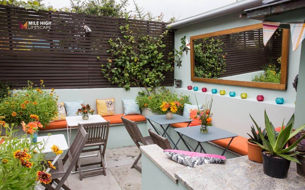Landscape terrace: Use mirrors to make small terraces feel bigger
