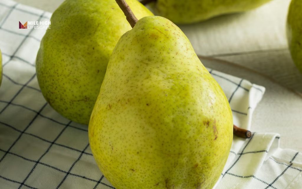 Black spots on pears: Natural ripening and cosmetic changes