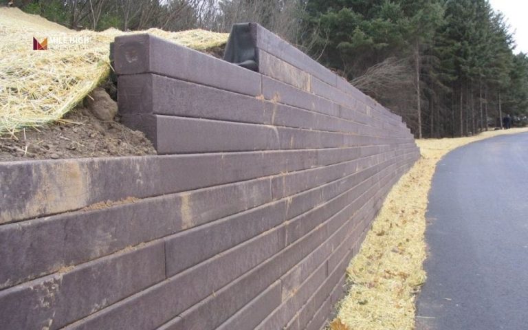 Purpose of retaining wall
