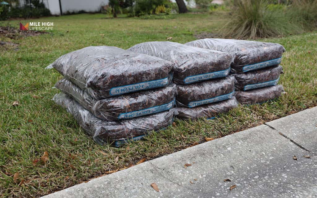 how many bags of mulch in a yard
